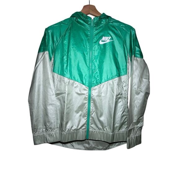 Nike Girl's Windrunner Jacket Size XLarge